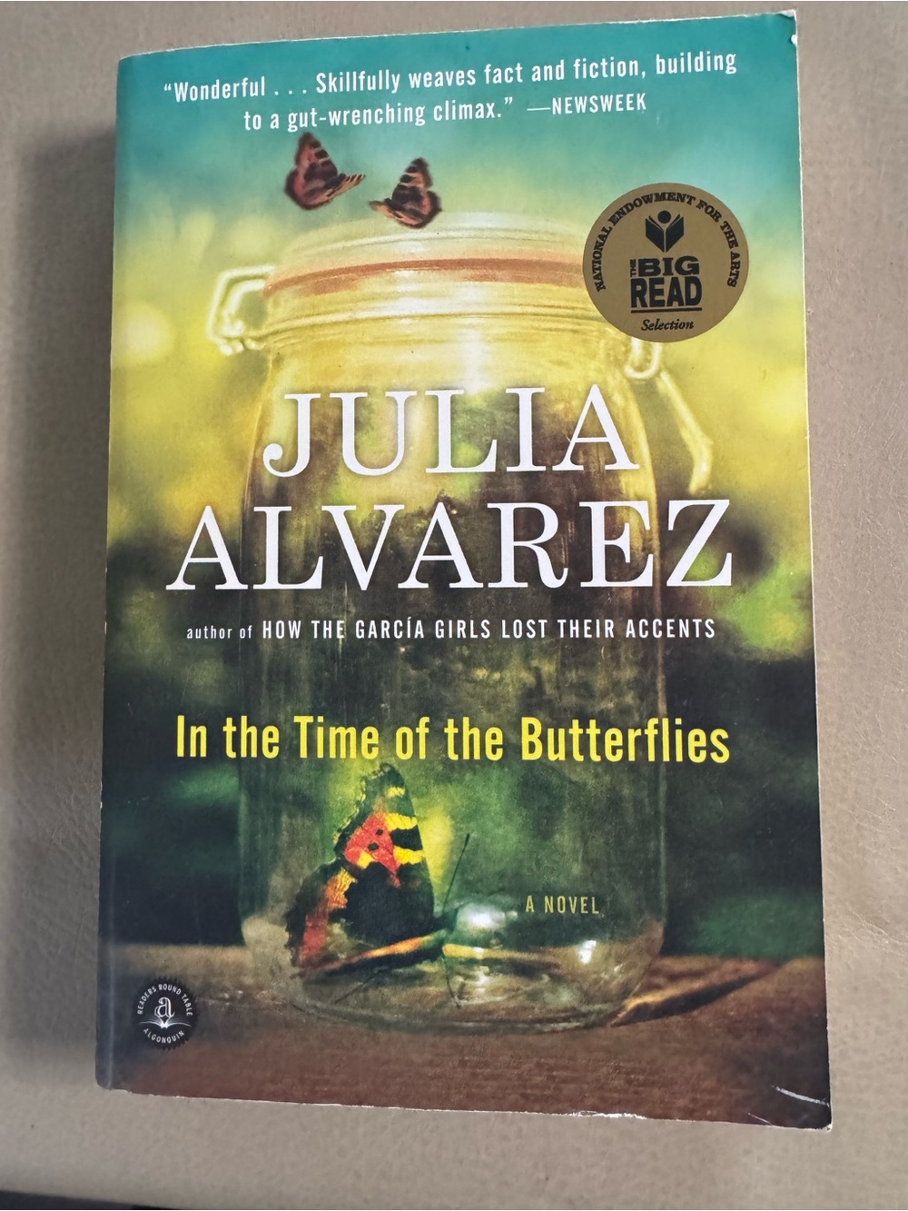 Julia Alvarez "In the Time of the Butterflies" Paperback - Yellow/Green Cover